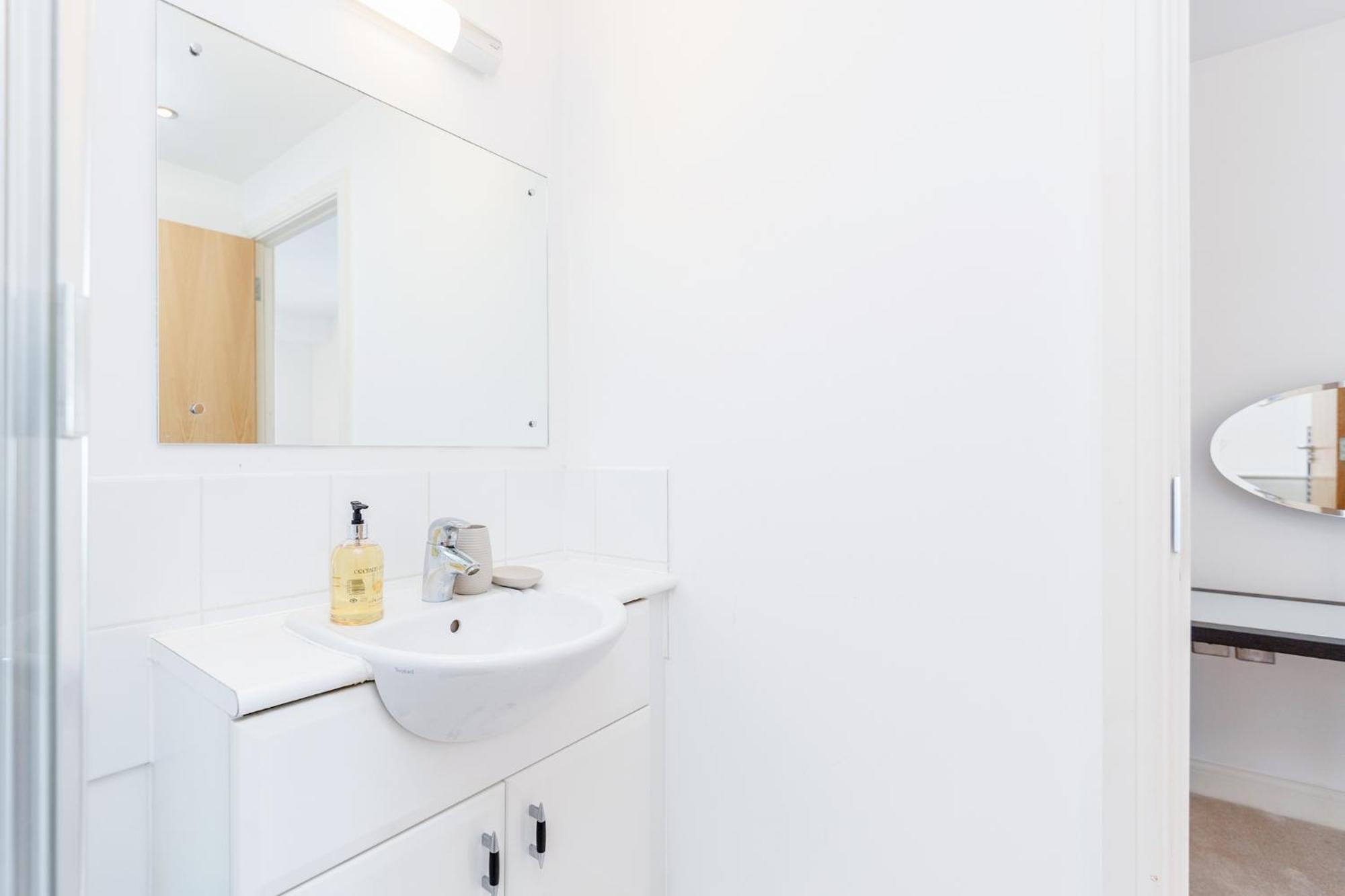 Premium Excel 3 & 2 Bedrooms London Ngoại thất bức ảnh